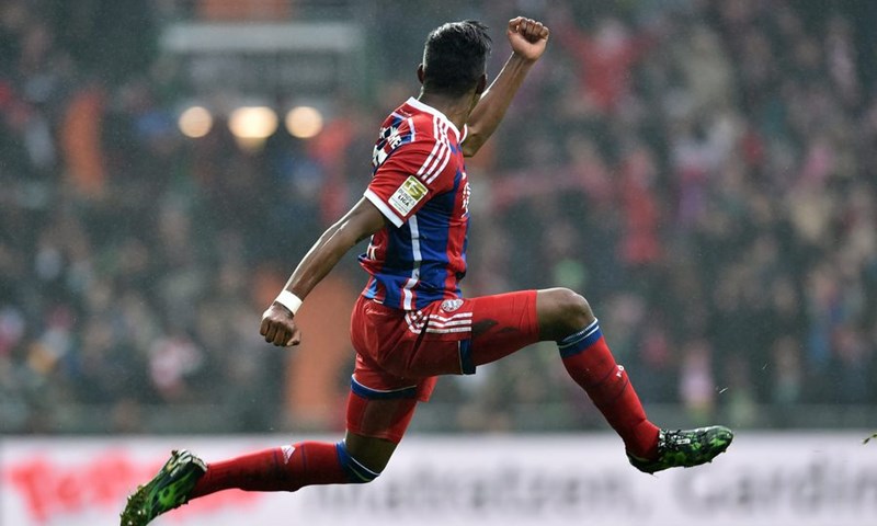Video: Bayern ne prestaje "gaziti" svoje suparnike, Schalke spasio bod u Berlinu