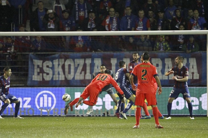 Video: Osmi poraz Eibara u nizu, Rakitić asistirao Messiju za povećanje prednosti Barcelone