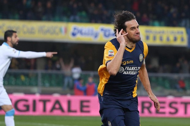 Video: Pad forme Napolija se nastavlja, Toni donio bodove Veroni