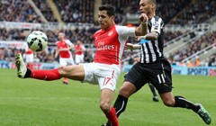 Video: Giroud vodio Arsenal do pobjede u Newcastleu, Tottenham u efikasnom dvoboju nadvisio Leicester