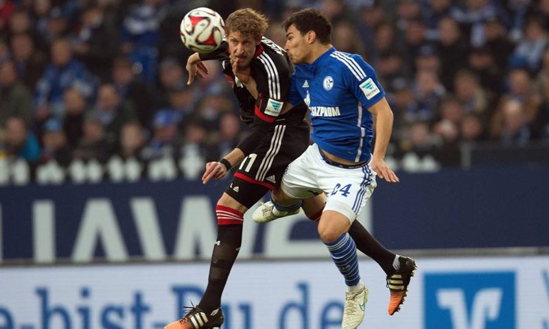 Video: Bayer korak bliže novoj Ligi prvaka, Bellarabi u Gelsenkirchenu slomio Schalke