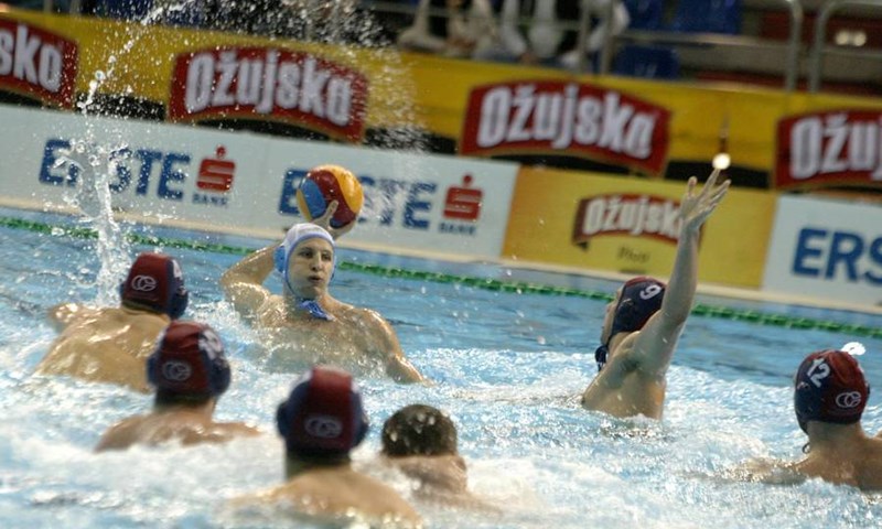 Jug poražen u Mađarskoj u posljednjim sekundama, Primorje lako s Partizanom