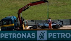 Mercedesi na vrhu, uz Hamiltonov problem s motorom i dva Räikkönenova druga mjesta