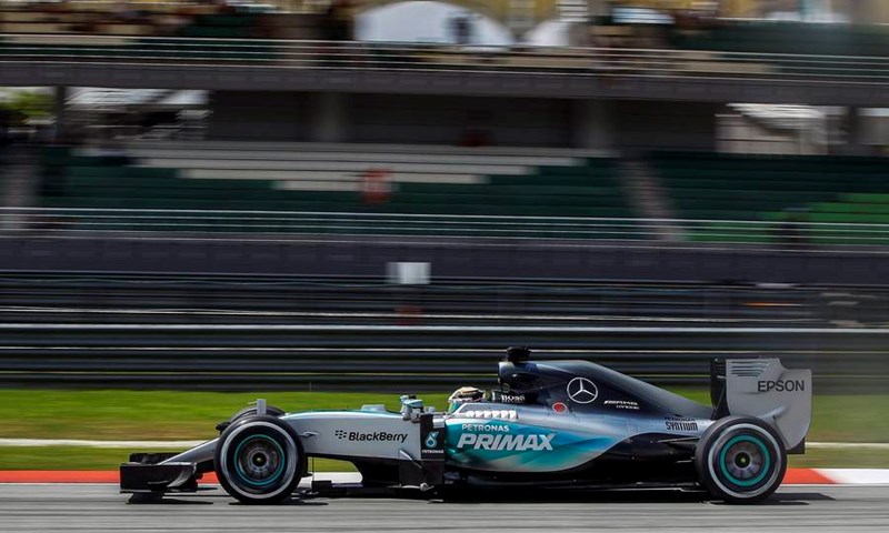 Hamilton opet prvi, Vettel se ugurao između dva Mercedesa
