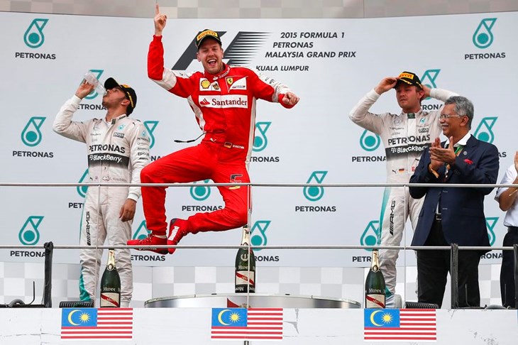 Vettel dobio bitku s Mercedesima i odnio pobjedu na Velikoj nagradi Malezije