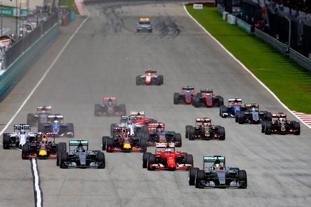 Hamilton: "Svaka čast Vettelu i Ferrariju, iznenadili su me svojom brzinom"