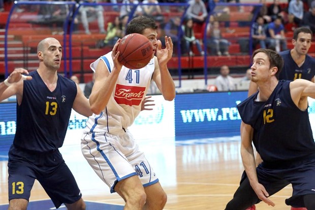 Cibona nanijela težak poraz Zagrebu u gradskom derbiju