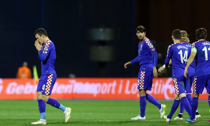 Slaba i bezidejna Hrvatska primila dva gola na identičan način i izgubila važnu utakmicu