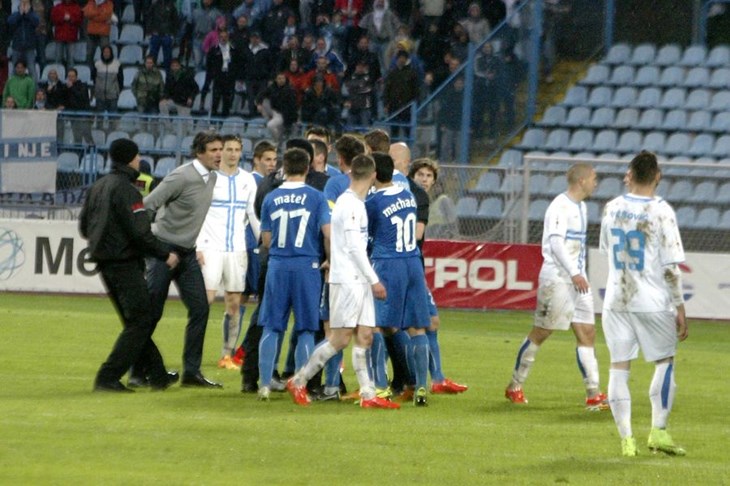 Mamić: "Bit ću kažnjen, ali da sam na Strahonjinom mjestu ostavio bih se suđenja", Kek: "Dinamo je bio bolji"