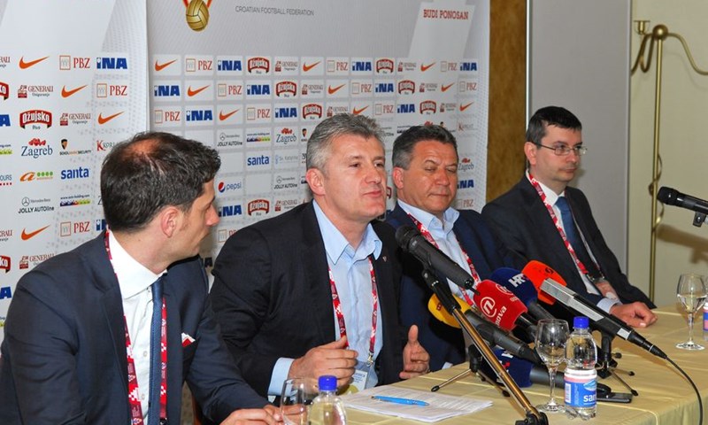 Šuker: "Nismo znali što se sprema", Vrbanović: "Unajmit ćemo stadion na Poljudu za Italiju"