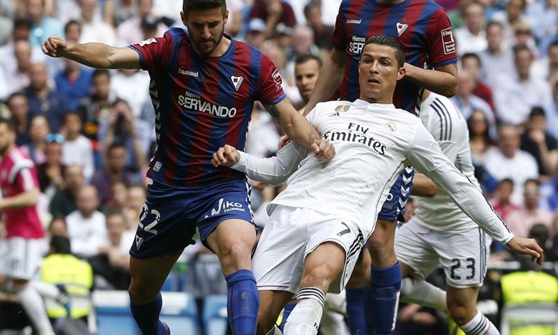 Video: Lagan posao za madridski Real, Cristiano Ronaldo napokon zabio iz slobodnog udarca