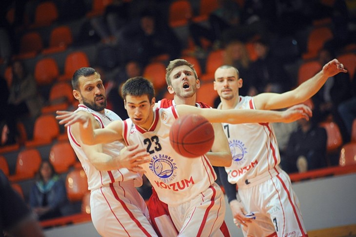 Osijek u završnim minutama do slavlja nad Škrljevom, Jolly lako protiv Kaštela