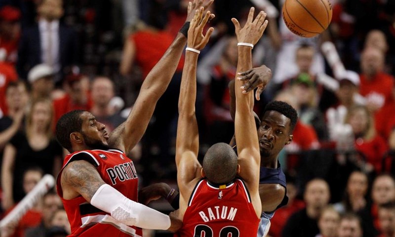 Portland Trail Blazersi poslali Nicolasa Batuma u Hornetse u zamjenu za Hendersona