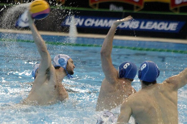 Primorje preko Mađara do polufinala, Jug lagano preko Nijemaca do trećeg mjesta