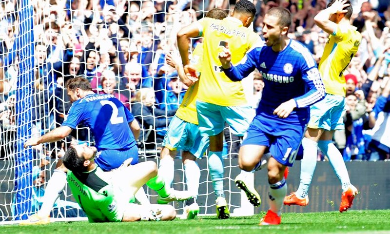 Video: Chelsea pogotkom Edena Hazarda svladao Crystal Palace i potvrdio peti naslov prvaka Engleske