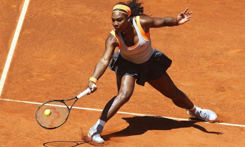 Serena Williams spasila tri meč lopte na putu do pobjede protiv Viktorije Azarenke
