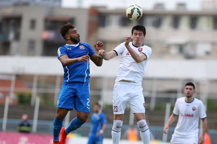 Video: Dinamo rano poveo, Zagreb izjednačio nakon jedanaesterca, Livaković sačuvao bod