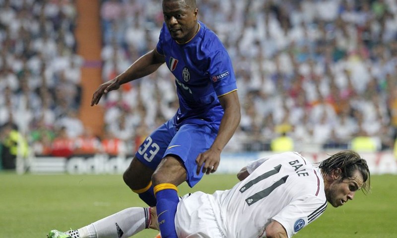 Patrice Evra: "Profesionalac sam, rukovat ću se sa Suarezom prije utakmice"