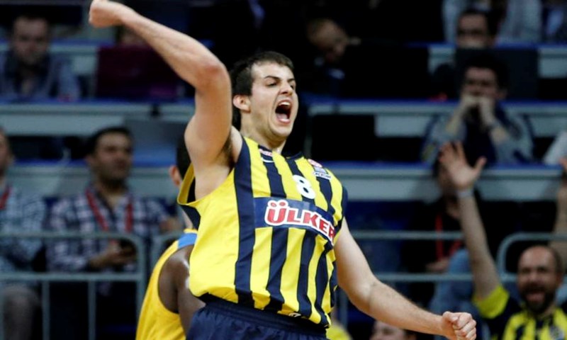 Nemanja Bjelica pridružio se Dariju Šariću u Sixersima