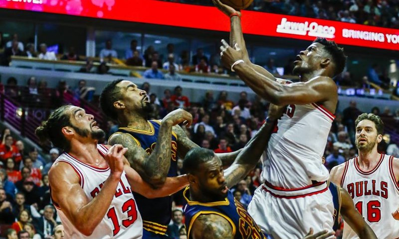 Jimmy Butler zbog ozljede izvan terena tri do četiri tjedna