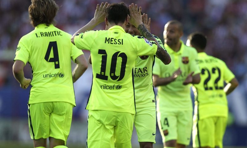 Video: Barcelona na Vicente Calderonu osigurala naslov prvaka Španjolske