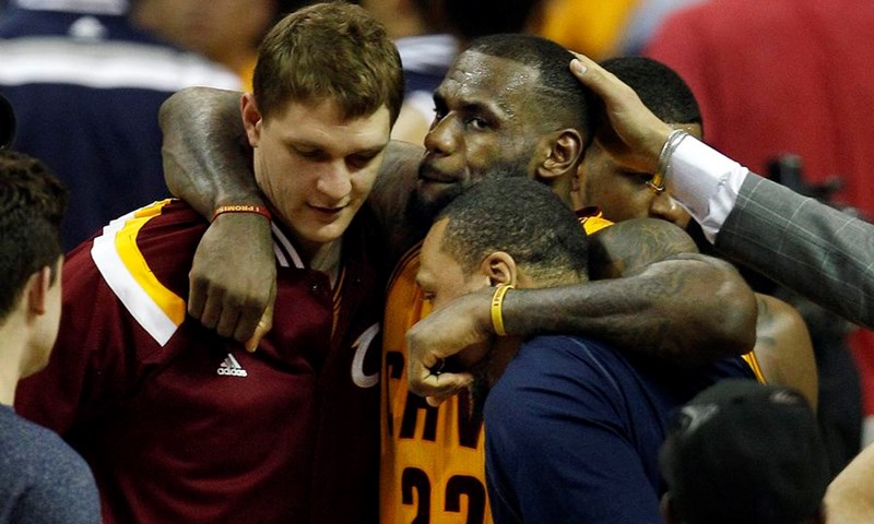 LeBron James pri kraju pregovora, odnos Karla i Cousinsa u Kingsima "nije lijep"