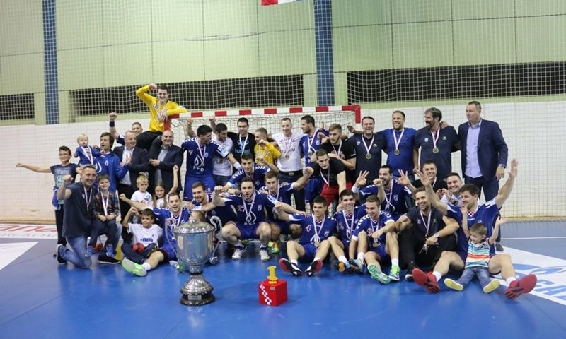 Zagrebaši sezonu zaključili stopostotnim učinkom i podigli 24. trofej prvaka Hrvatske