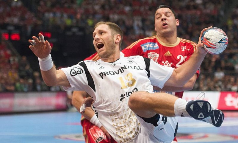 Kiel stigao do prvog trofeja u sezoni, Weinhold srušio svoj bivši klub