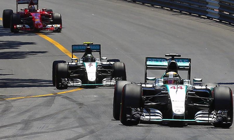 Hamilton: "Prebolio sam, ne može me biti manje briga", Alonso: "Vozači poput pilota, to često frustrira"