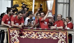 Unai Emery odolio ponudama i produžio vjernost Sevilli do 2017. godine