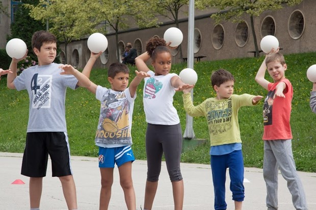 Mali sportaši vas pozivaju u školu rolanja, biciklizma, plivanja i tenisa te Uskršnji kamp