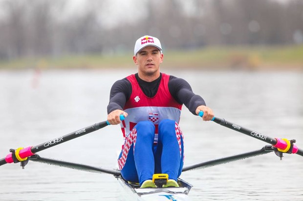 Povratak braće Sinković na Bledskom jezeru, uoči Svjetskog kupa u Vareseu