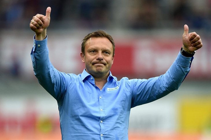 Schalke ima novog trenera, perspektivni stručnjak iz Paderborna naslijedio Di Mattea