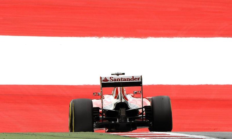 Rosberg: "Svaku ću utrku pokušati ovako, sve se odvilo savršeno", Hamilton: "Odličan je njegov entuzijazam"