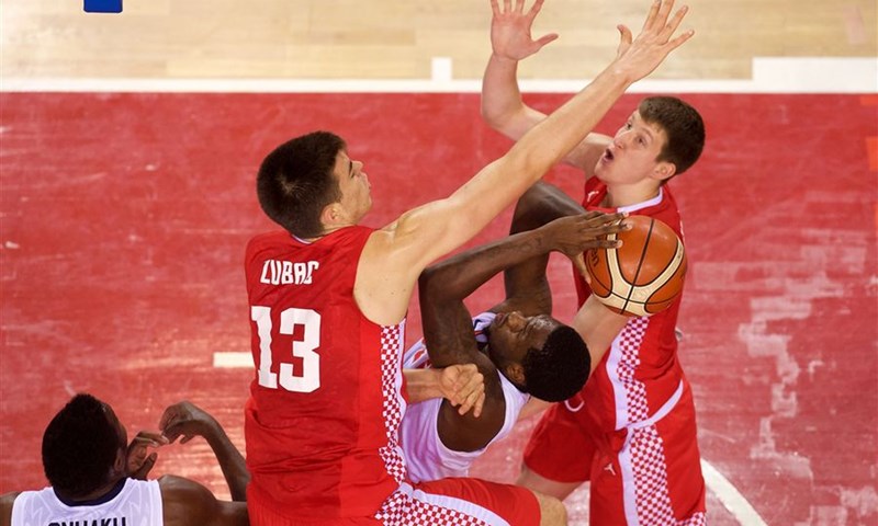 Ivica Zubac 16 koševa i 11 skokova u porazu Lakersa