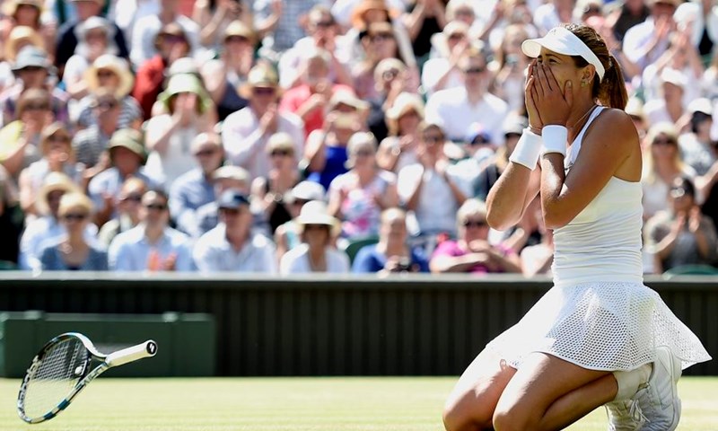 Serena Williams ostavila Šarapovu bez šanse, Muguruza u prvom finalu