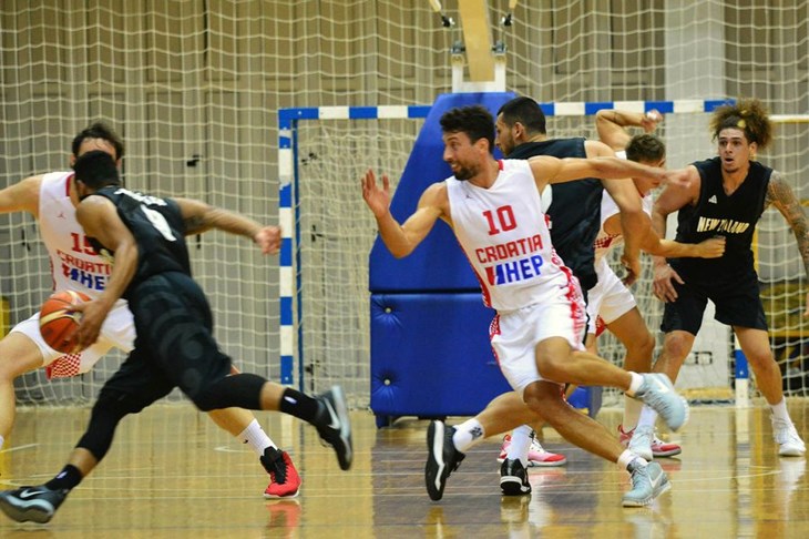 Vrlo dobri Roko Ukić vodio AEK do polufinala grčkog doigravanja