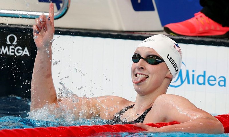 Gretchen Walsh i Katie Ledecky postavile nove svjetske rekorde na 100 leptir i 800 slobodno