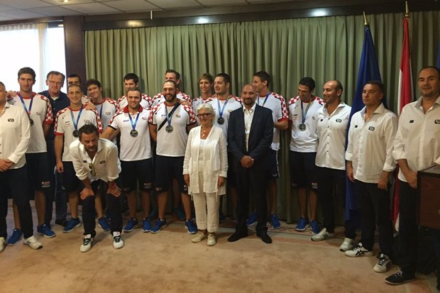 Hrvatski vaterpolisti vratili se sa SP-a: "Ponosni smo na srebrnu medalju"