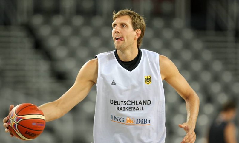 Dirk Nowitzki ostaje u Dallas Mavericksima još dvije sezone