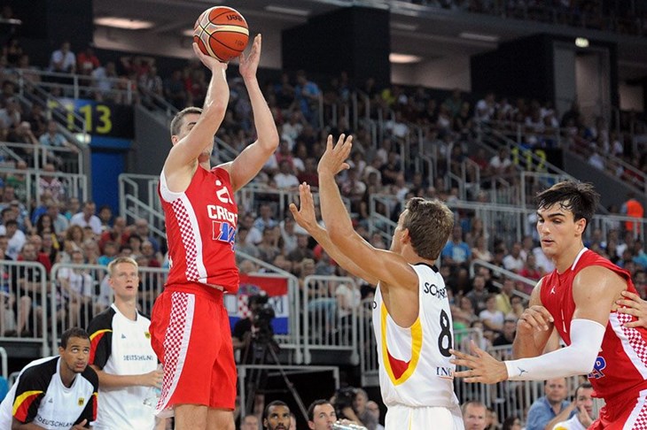 Sjajan debi Hezonje u dresu Panathinaikosa, Simon dobar u pobjedi Efesa