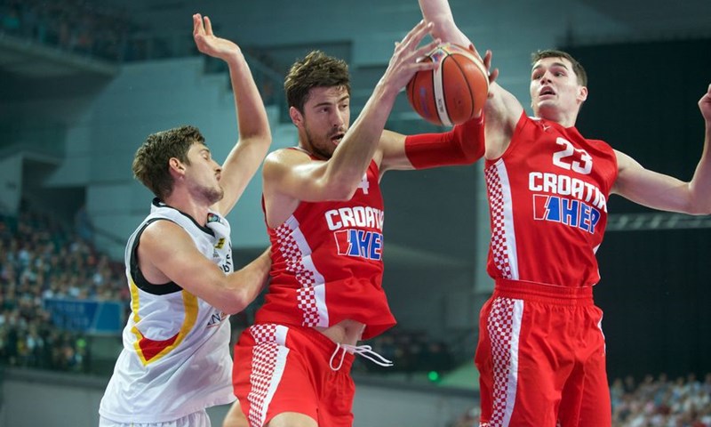 Hrvatska u boljem izdanju protiv BiH, Bogdanović zbog ozljede napustio igru