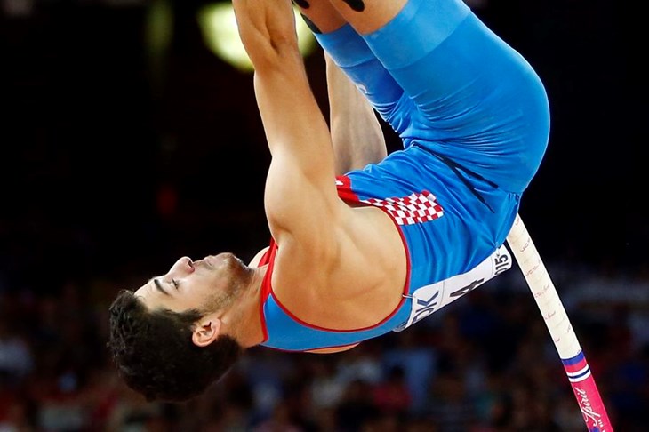Ivan Horvat lošim izdanjem propustio ući u finale skoka s motkom
