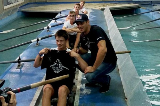 Zlatni Valent Sinković posjetio Veslački klub Gusar