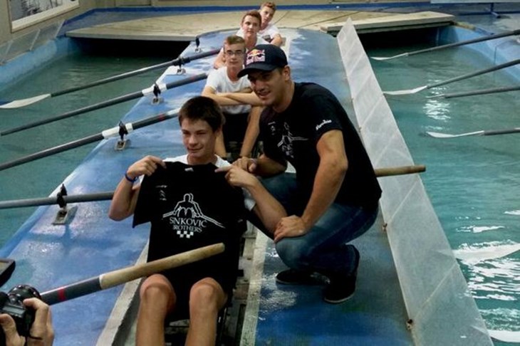 Zlatni Valent Sinković posjetio Veslački klub Gusar