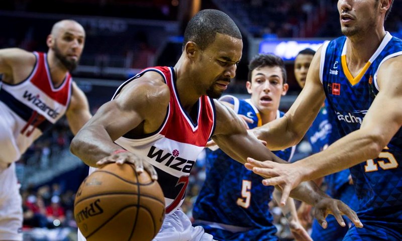 Dobar nastup Hezonje u pobjedi protiv Houstona, Bryant predvodio Lakerse