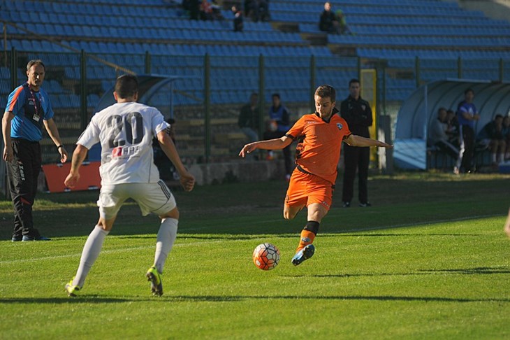 Rudešova prilika za odvajanje, remiji momčadi iz vrha