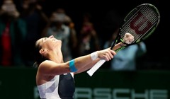 Flavia Pennetta pobjedom protiv Radwanske zadržala šanse za prolazak skupine