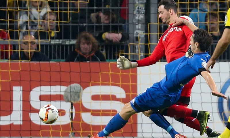 Golijade Borussije Dortmund i Bayera; Schalke se oprostio od Kupa