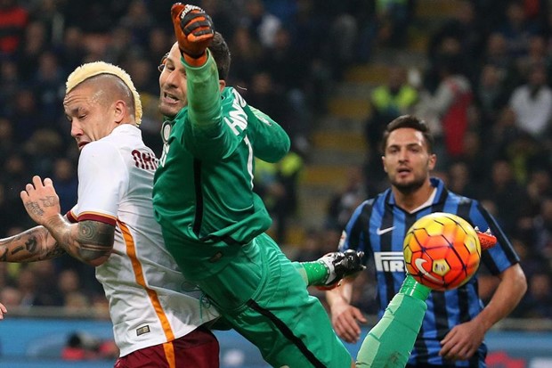 Inter stigao do minimalne pobjede protiv Rome i preuzeo prvo mjesto